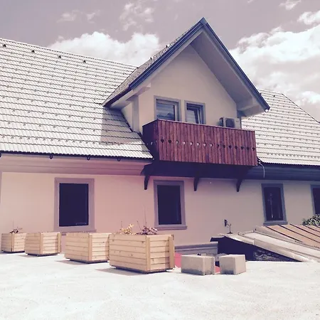 Rot Bed & Breakfast *