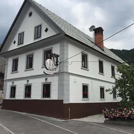 Bed & Breakfast Rot 3*