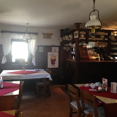 Bed & Breakfast Rot 3*