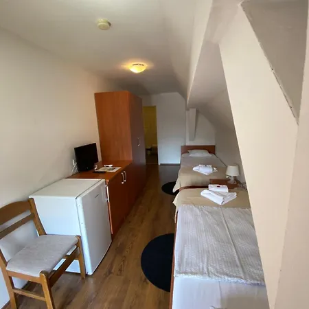 Rot Bed & Breakfast