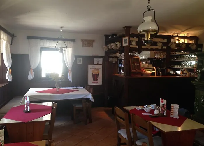 Nočitev z zajtrkom Rot 3*